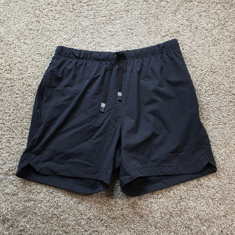 Fabletics The One Short Mens M Black Athletic Training Gym Lined Activewear
